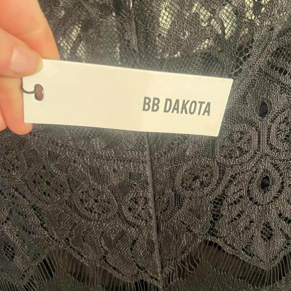 NWT BB DAKOTA Lace Off the Shoulder Black Knee Length Dress - Picture 13 of 14
